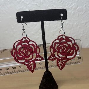 Red Floral Cutout Dangle Earrings - Women Jewelry